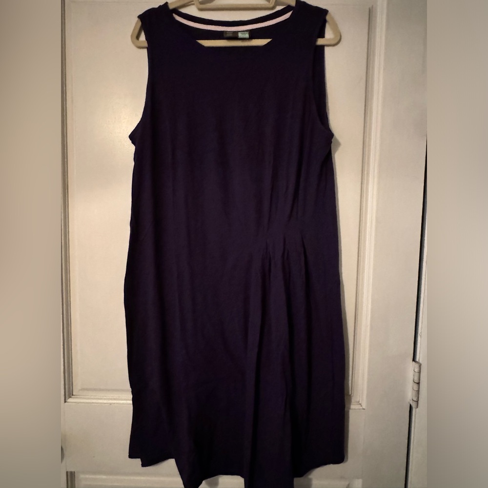 Navy T-shirt dress